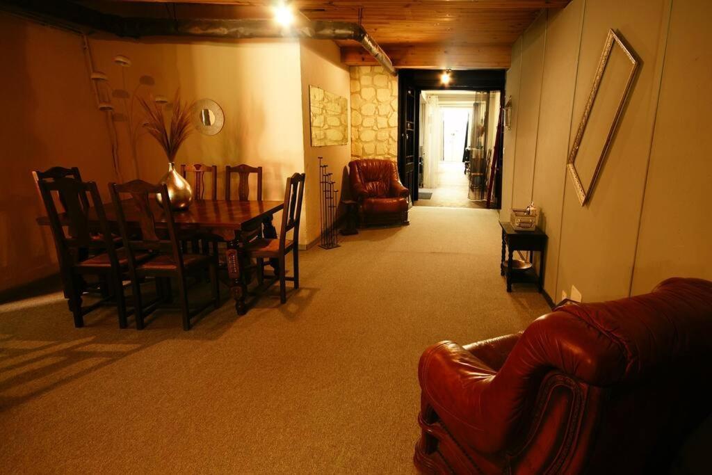 Chambre Dans Maison De Ville - 2 Personnes 欧洛圣马里 外观 照片